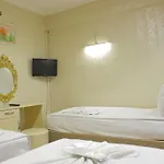 Simge Istanbulská provincie