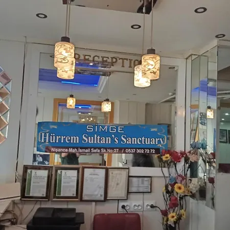 Sımge Hürrem Sultan * Estambul