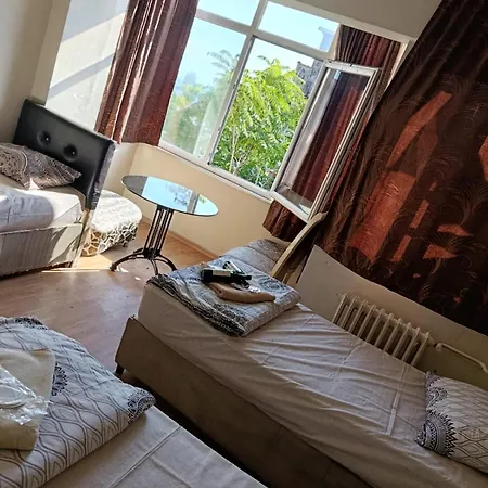 Simge Hotell *